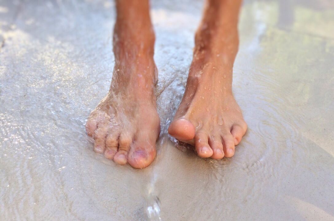 walk barefoot to get mushrooms